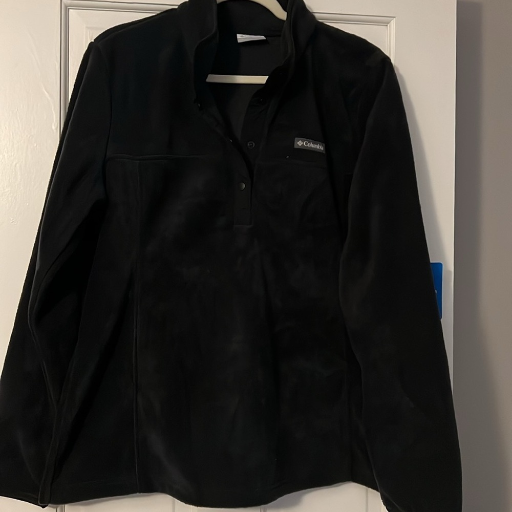 - Columbia fleece Benton Springs 1/2 snap pull over
